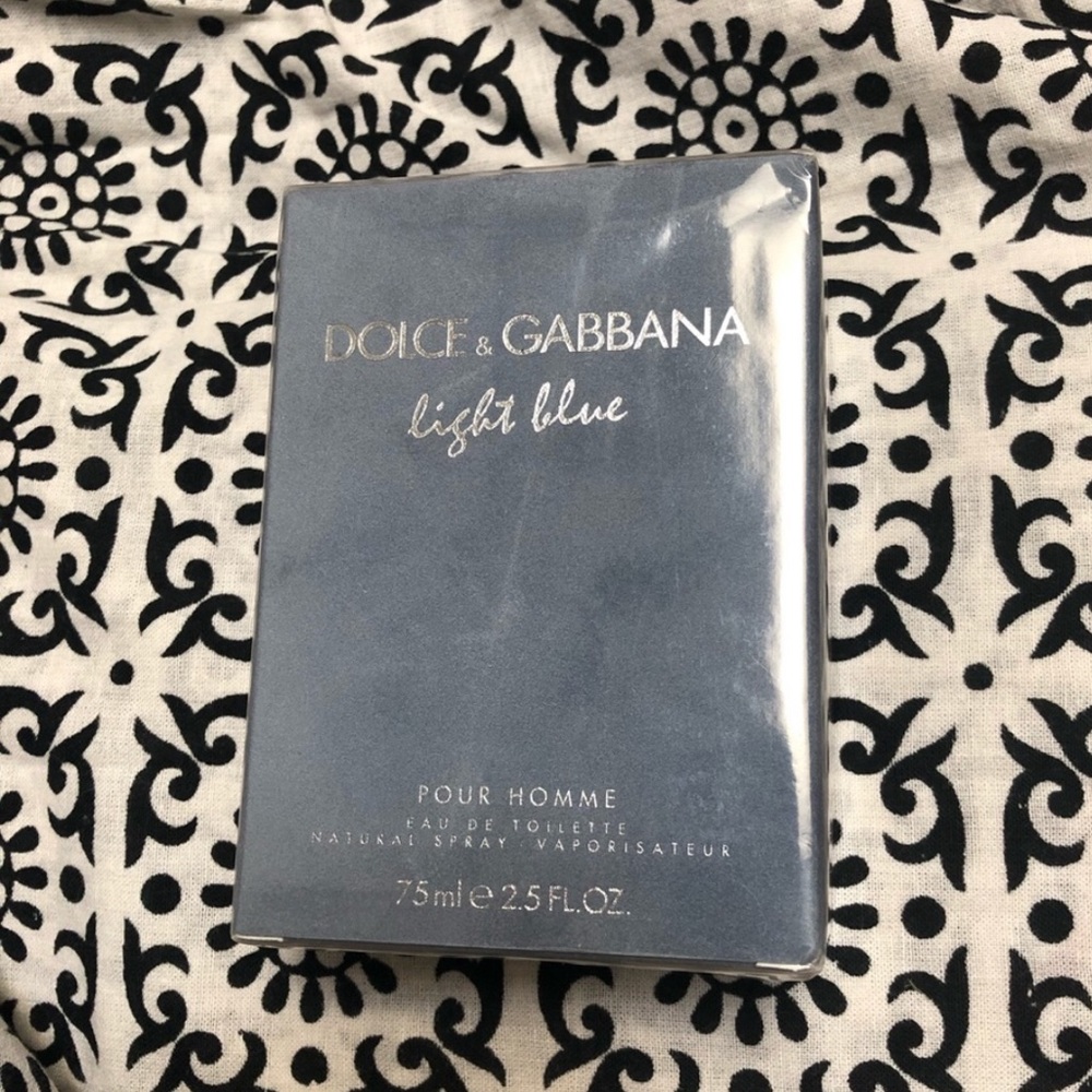 Dolce and gabbana light blue cologne